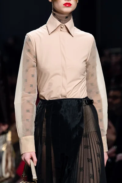 Look 36